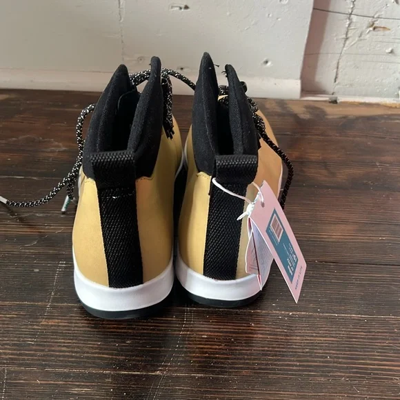 NWT Native AP Apex Boots Men’s 9.5 - Picture 2 of 9